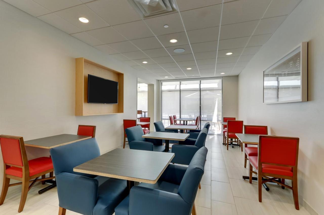 Holiday Inn Express & Suites - Winston - Salem Sw - Clemmons By Ihg Exterior foto