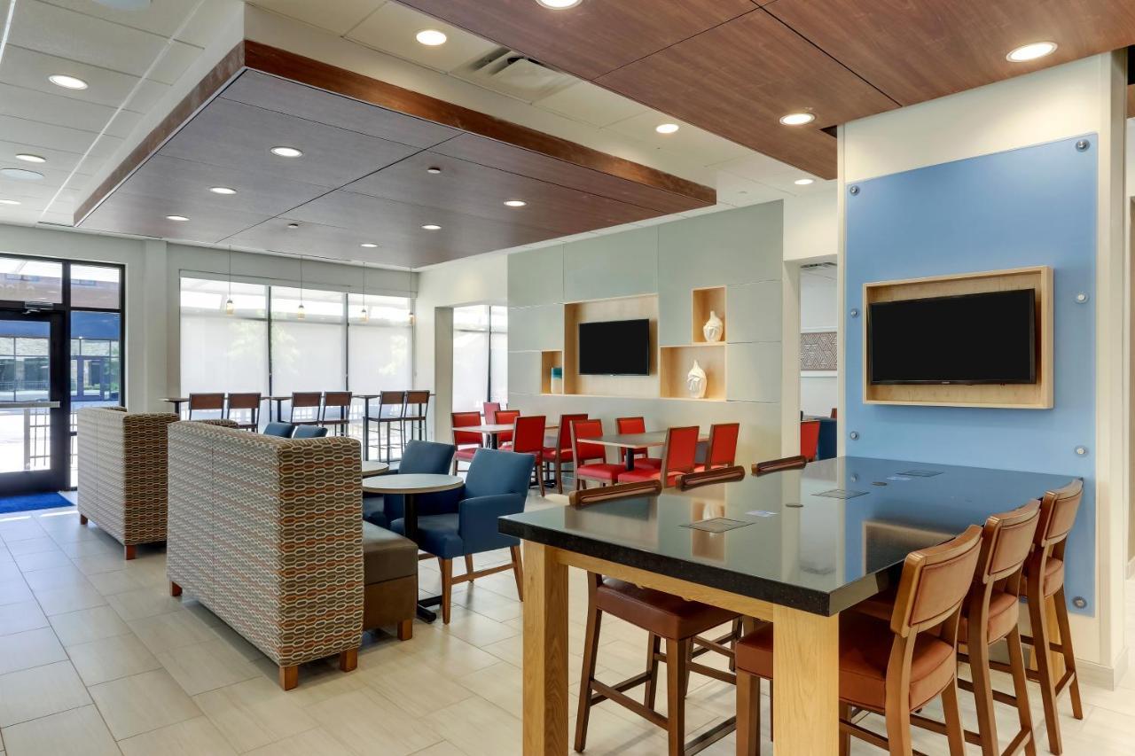 Holiday Inn Express & Suites - Winston - Salem Sw - Clemmons By Ihg Exterior foto